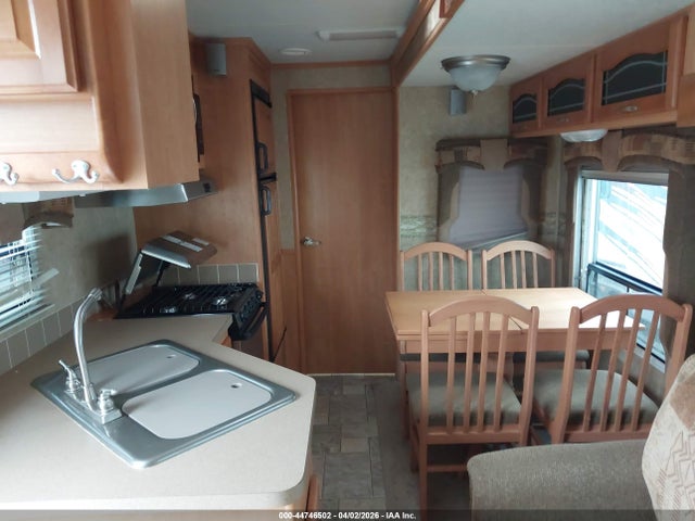 2005 Crossroads Paradise Pointe 36db Travel Trailer მანქანა იყიდება აუქციონზე, vin: 4V0TC36265A001448, აუქციონის ნომერი: 44746502