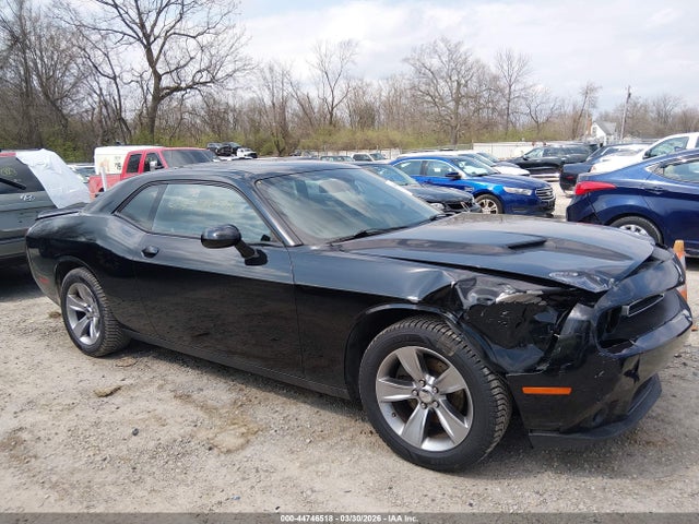 44746518 :رقم المزاد ، 2C3CDZAG0GH200789 vin ، 2016 Dodge Challenger Sxt مزاد بيع