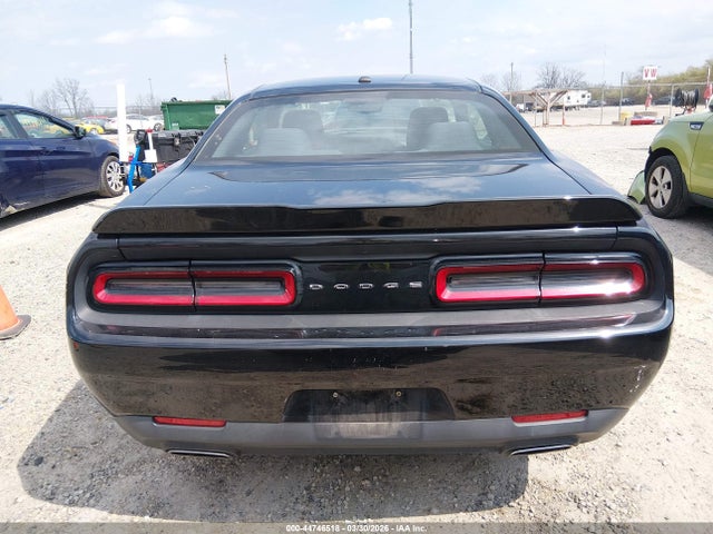 44746518 :رقم المزاد ، 2C3CDZAG0GH200789 vin ، 2016 Dodge Challenger Sxt مزاد بيع
