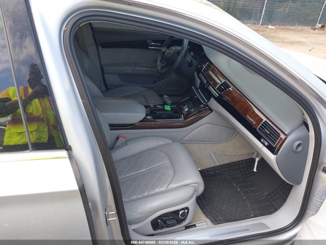 2014 AUDI A8 L WAURGAFD7EN004069 Photo 4