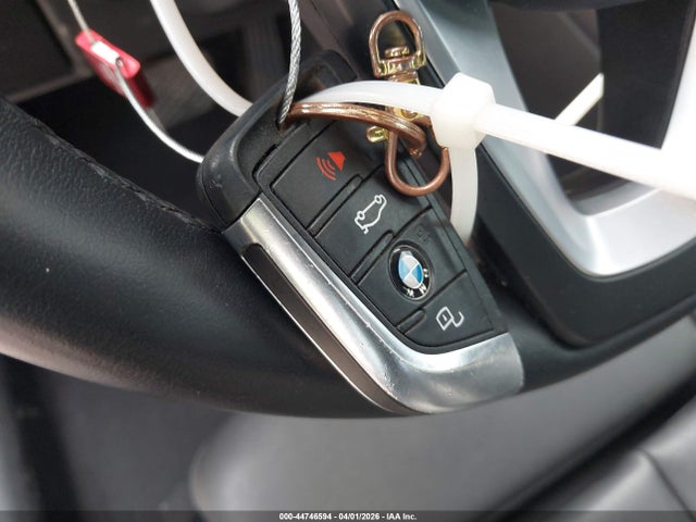 2021 Bmw 330i მანქანა იყიდება აუქციონზე, vin: 3MW5R1J0XM8C12915, აუქციონის ნომერი: 44746594