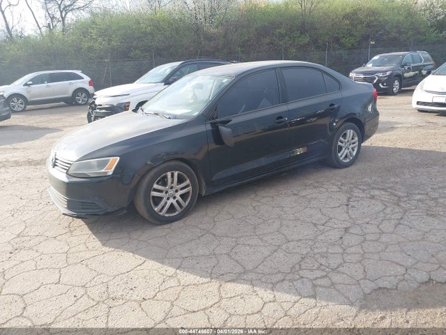 44746607 :رقم المزاد ، 3VW2K7AJXBM357332 vin ، 2011 Volkswagen Jetta 2.0l S مزاد بيع
