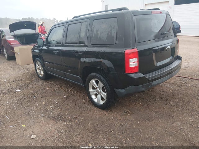 2014 JEEP PATRIOT 1C4NJPFB3ED770097 Photo 2