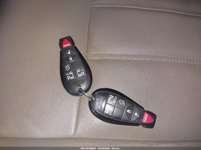 Продажа на аукционе авто 2016 Chrysler Town & Country Touring, vin: 2C4RC1BGXGR300210, номер лота: 44746638