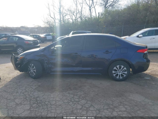 Toyota Corolla Hybrid Le 2022 JTDEAMDE1NJ050164 Image 15