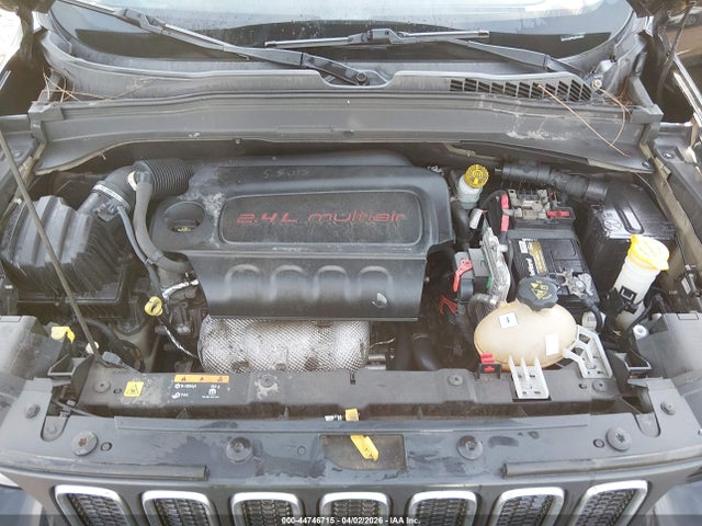 44746715 :رقم المزاد ، ZACCJABT0GPC42959 vin ، 2016 Jeep Renegade Latitude مزاد بيع