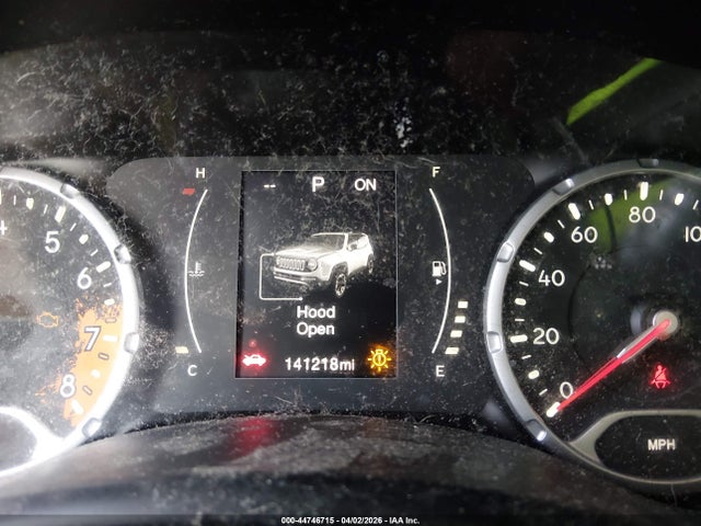 44746715 :رقم المزاد ، ZACCJABT0GPC42959 vin ، 2016 Jeep Renegade Latitude مزاد بيع