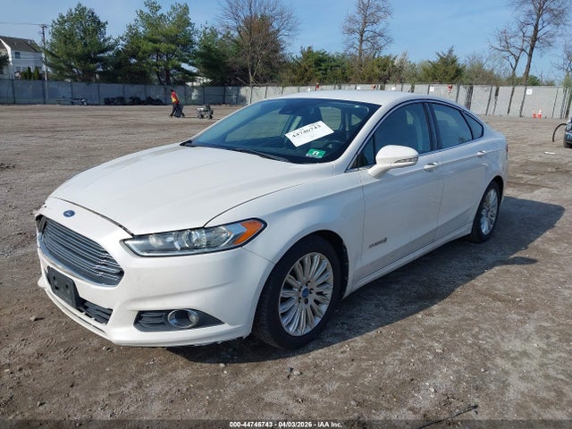 2013 Ford Fusion Hybrid Se მანქანა იყიდება აუქციონზე, vin: 3FA6P0LU4DR180910, აუქციონის ნომერი: 44746743