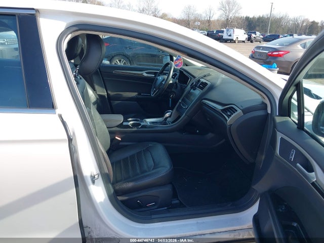 2013 Ford Fusion Hybrid Se მანქანა იყიდება აუქციონზე, vin: 3FA6P0LU4DR180910, აუქციონის ნომერი: 44746743