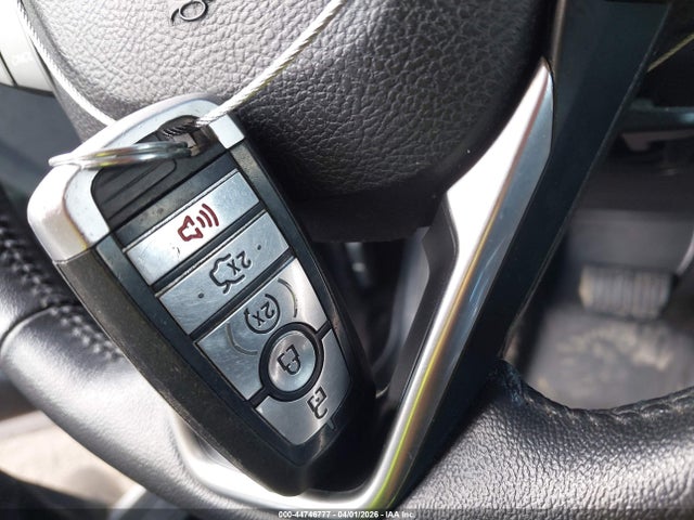 3FA6P0HD7HR166028 Ford FUSION SE