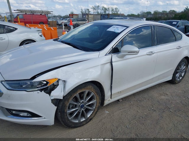 3FA6P0HD7HR166028 Ford FUSION SE