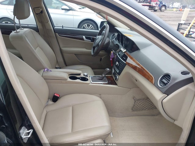 Aukcja sprzedaży 2014 Mercedes-benz C 300 Luxury 4matic, vin: WDDGF8AB2ER311014, numer aukcji: 44746784