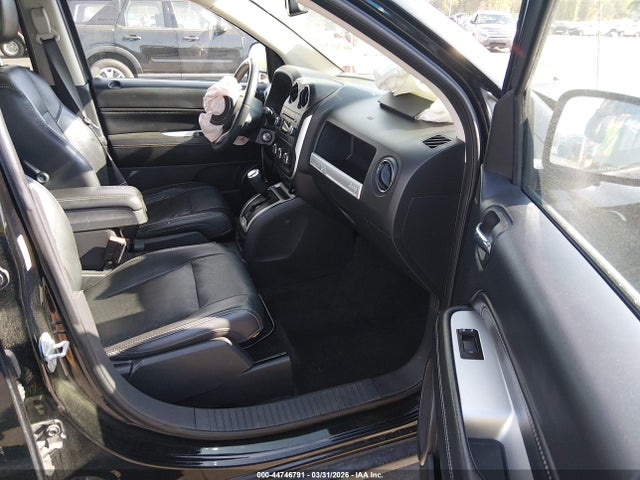 44746791 :رقم المزاد ، 1C4NJCEA9FD209762 vin ، 2015 Jeep Compass High Altitude Edition مزاد بيع