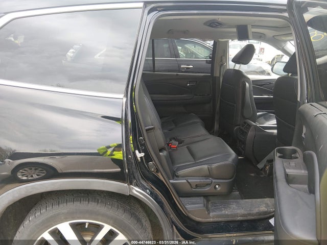 Продажа на аукционе авто 2017 Honda Pilot Touring, vin: 5FNYF6H97HB073841, номер лота: 44746823