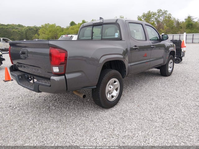 5TFAX5GN0JX117231 Toyota Tacoma Sr