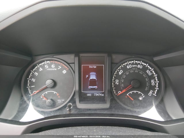 5TFAX5GN0JX117231 Toyota Tacoma Sr