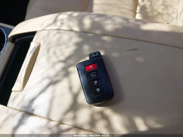 Продажа на аукционе авто 2017 Toyota Highlander Limited, vin: 5TDDZRFH8HS463960, номер лота: 44746842