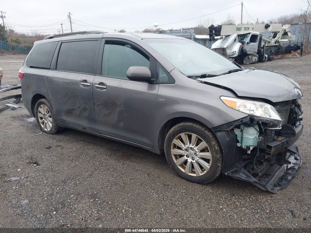 2017 TOYOTA SIENNA 5TDDZ3DC7HS148538