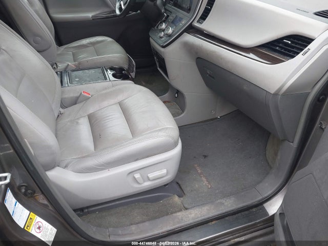 2017 TOYOTA SIENNA 5TDDZ3DC7HS148538 Photo 4