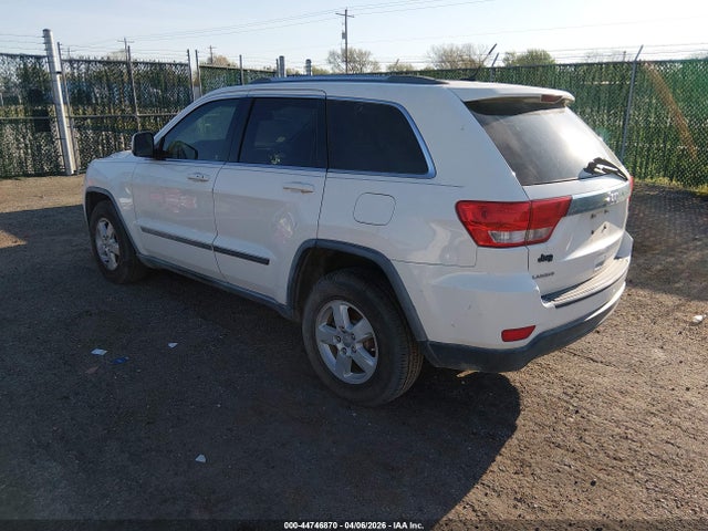 2011 JEEP GRAND CHEROKEE 1J4RS4GG3BC535086 Photo 2