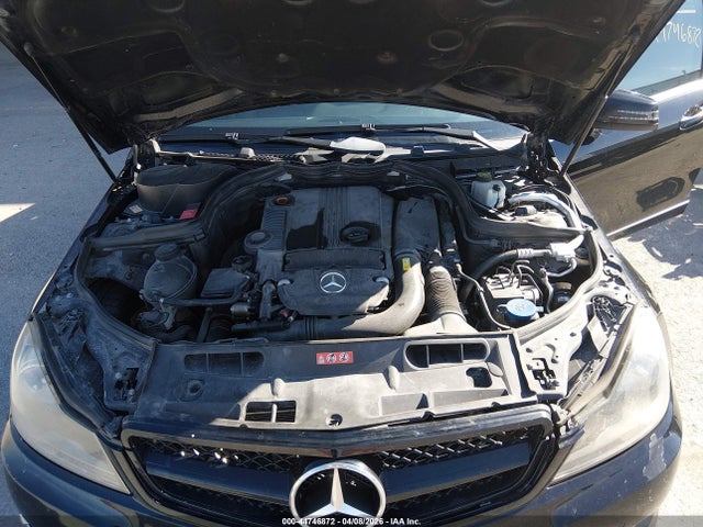 44746872 :رقم المزاد ، WDDGF4HB3DA806091 vin ، 2013 Mercedes-benz C 250 Sport مزاد بيع