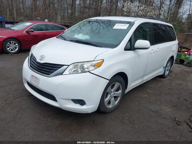 2012 TOYOTA SIENNA 5TDKK3DC9CS277188 Photo 1