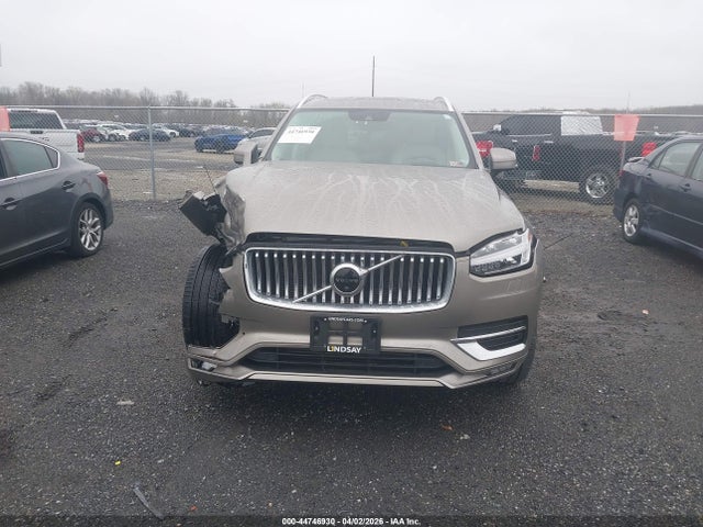 44746930 :رقم المزاد ، YV4A221L2N1776115 vin ، 2022 Volvo Xc90 T6 Inscription 6 Passenger مزاد بيع