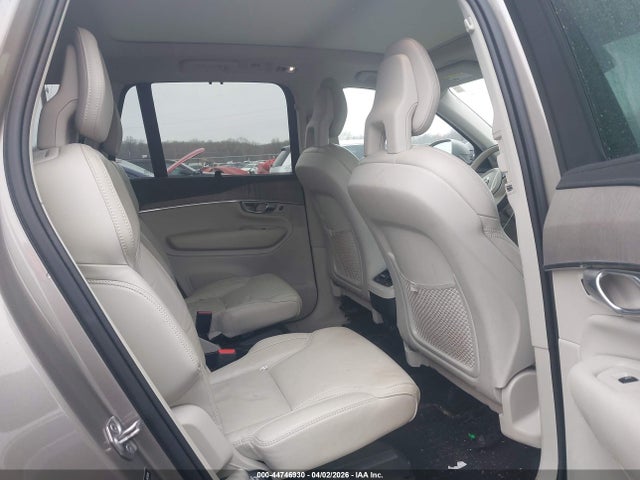 44746930 :رقم المزاد ، YV4A221L2N1776115 vin ، 2022 Volvo Xc90 T6 Inscription 6 Passenger مزاد بيع