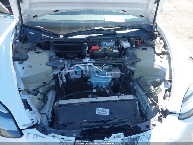 44746951 :رقم المزاد ، 5YJ3E1EA8JF164606 vin ، 2018 Tesla Model 3 Long Range/mid Range مزاد بيع