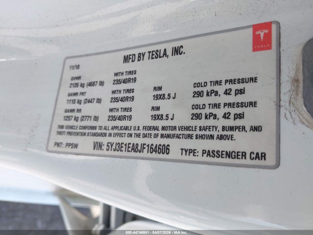 44746951 :رقم المزاد ، 5YJ3E1EA8JF164606 vin ، 2018 Tesla Model 3 Long Range/mid Range مزاد بيع