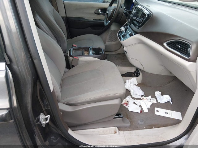 2018 CHRYSLER PACIFICA 2C4RC1FG5JR122059 Photo 4