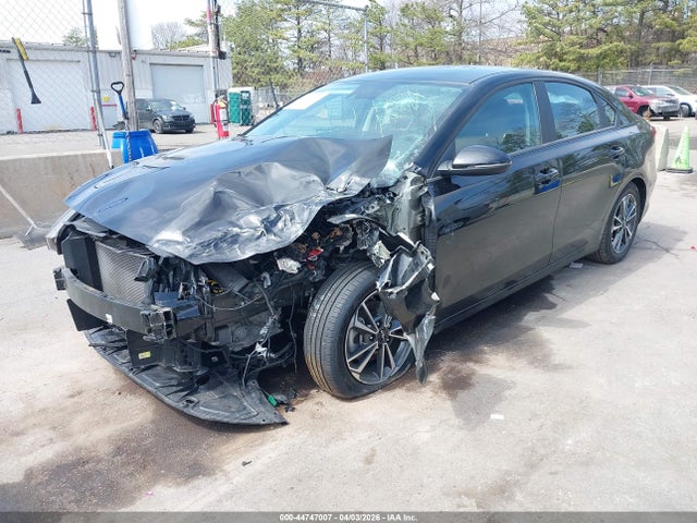 2023 Kia Forte Lxs მანქანა იყიდება აუქციონზე, vin: 3KPF24AD8PE581732, აუქციონის ნომერი: 44747007