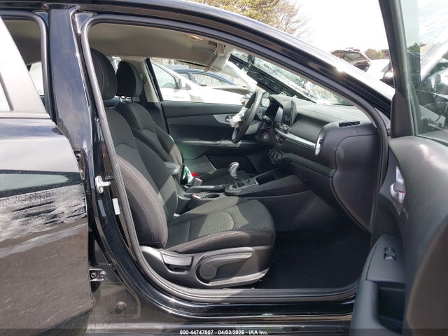 2023 Kia Forte Lxs მანქანა იყიდება აუქციონზე, vin: 3KPF24AD8PE581732, აუქციონის ნომერი: 44747007