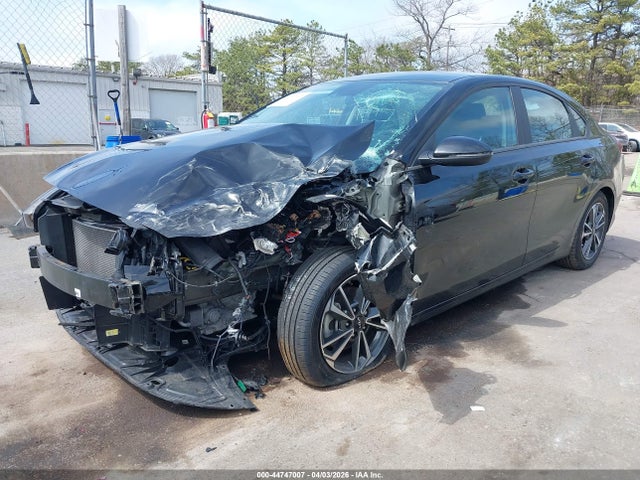 2023 Kia Forte Lxs მანქანა იყიდება აუქციონზე, vin: 3KPF24AD8PE581732, აუქციონის ნომერი: 44747007