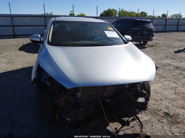 Auction sale of the 2019 Kia Sorento 2.4l Lx, vin: 5XYPG4A35KG576769, lot number: 44747041