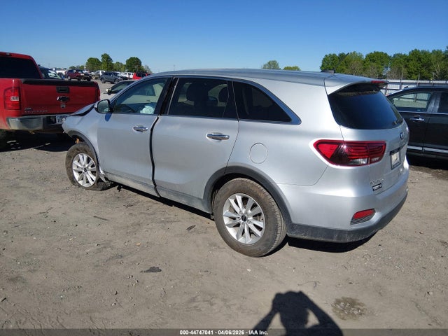Auction sale of the 2019 Kia Sorento 2.4l Lx, vin: 5XYPG4A35KG576769, lot number: 44747041