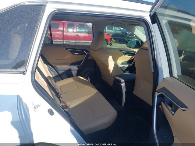 2025 Toyota Rav4 Hybrid Xle Premium მანქანა იყიდება აუქციონზე, vin: JTMB6RFV4SJ074937, აუქციონის ნომერი: 44747051