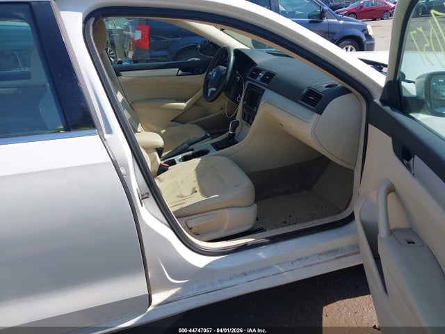 44747057 :رقم المزاد ، 1VWBP7A36DC119355 vin ، 2013 Volkswagen Passat 2.5l Se مزاد بيع