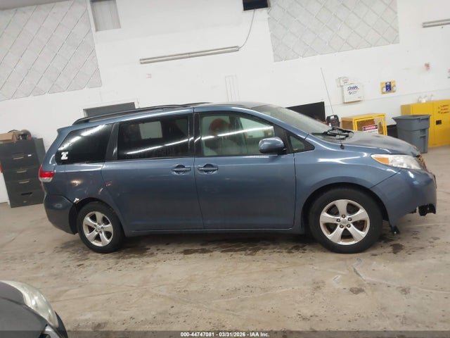 Aukcja sprzedaży 2014 Toyota Sienna Le V6 8 Passenger, vin: 5TDKK3DC2ES468034, numer aukcji: 44747081
