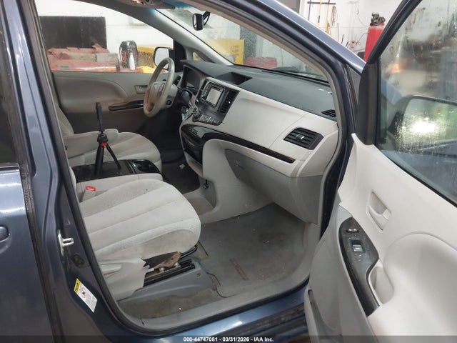 Aukcja sprzedaży 2014 Toyota Sienna Le V6 8 Passenger, vin: 5TDKK3DC2ES468034, numer aukcji: 44747081