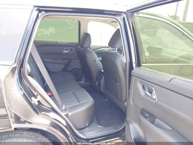 JN8BT3DD6TW299661 Nissan Rogue Platinum