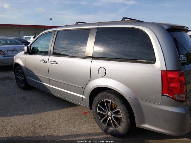 44747160 :رقم المزاد ، 2C4RDGEG6GR367527 vin ، 2016 Dodge Grand Caravan R/t مزاد بيع