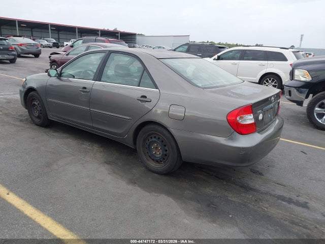 2003 TOYOTA CAMRY 4T1BE32K33U645552 Photo 2
