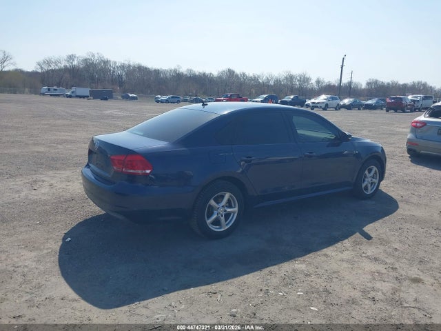 44747321 :رقم المزاد ، 1VWAP7A32DC044438 vin ، 2013 Volkswagen Passat 2.5l S مزاد بيع