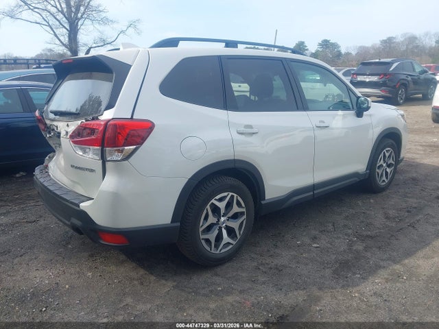 44747329 :رقم المزاد ، JF2SKAJC5LH522857 vin ، 2020 Subaru Forester Premium مزاد بيع