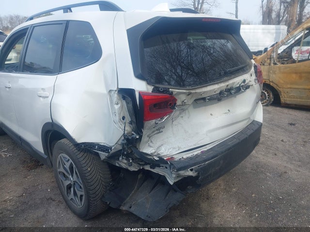 44747329 :رقم المزاد ، JF2SKAJC5LH522857 vin ، 2020 Subaru Forester Premium مزاد بيع