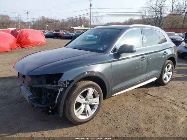 44747330 :رقم المزاد ، WA1BNAFY0K2024670 vin ، 2019 Audi Q5 45 Premium مزاد بيع