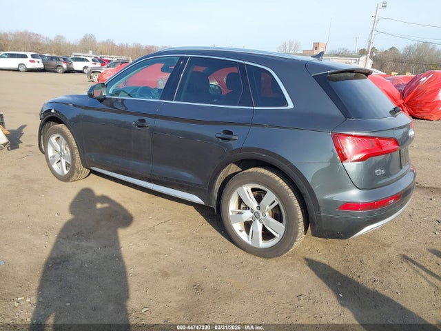 44747330 :رقم المزاد ، WA1BNAFY0K2024670 vin ، 2019 Audi Q5 45 Premium مزاد بيع