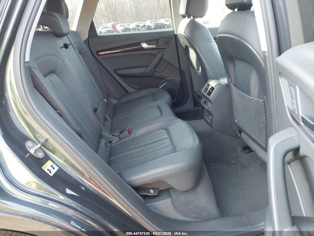 44747330 :رقم المزاد ، WA1BNAFY0K2024670 vin ، 2019 Audi Q5 45 Premium مزاد بيع