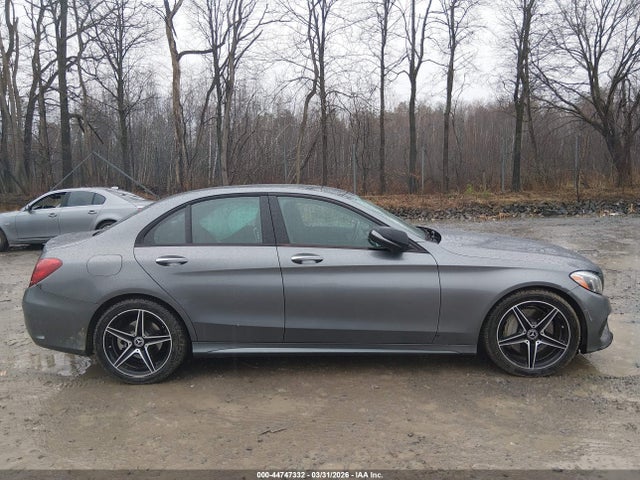 2017 Mercedes-benz C 300 Sport 4matic მანქანა იყიდება აუქციონზე, vin: 55SWF4KB1HU213856, აუქციონის ნომერი: 44747332